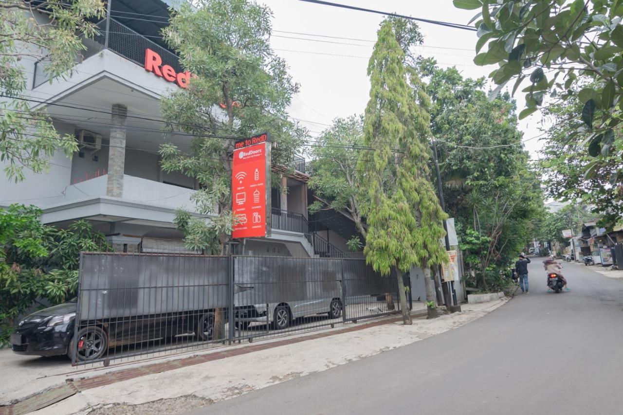 Hotel RedDoorz near Exit Toll Pasteur 4 à Bandung Extérieur photo
